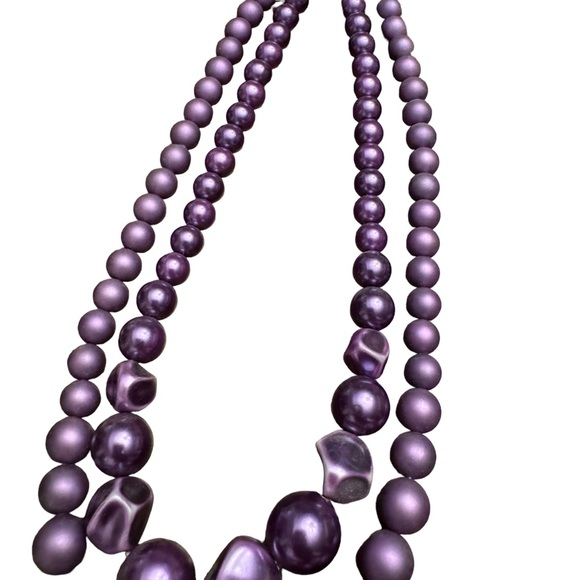 Vintage Purple Moonglow Graduated Double Strand Beaded Necklace - Picture 4 of 9